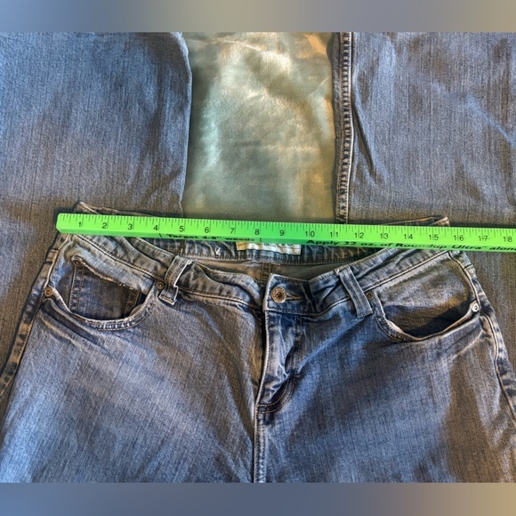 Vintage Maurice’s Jeans. Size 13. Bootcut. Medium wash. - Picture 3 of 9